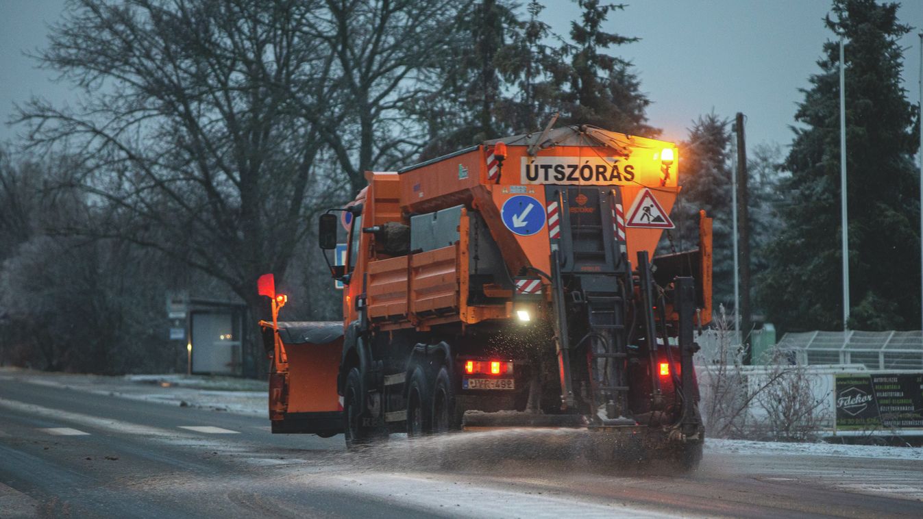 SZON Bedurvul az időjárás jön az ónos eső havazás Figyelmeztetést