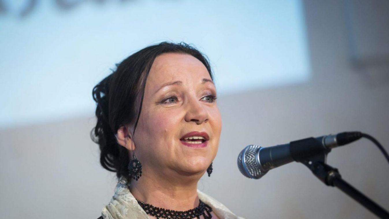 Sebestyén Márta ad koncertet a MOM Kulturális Központban