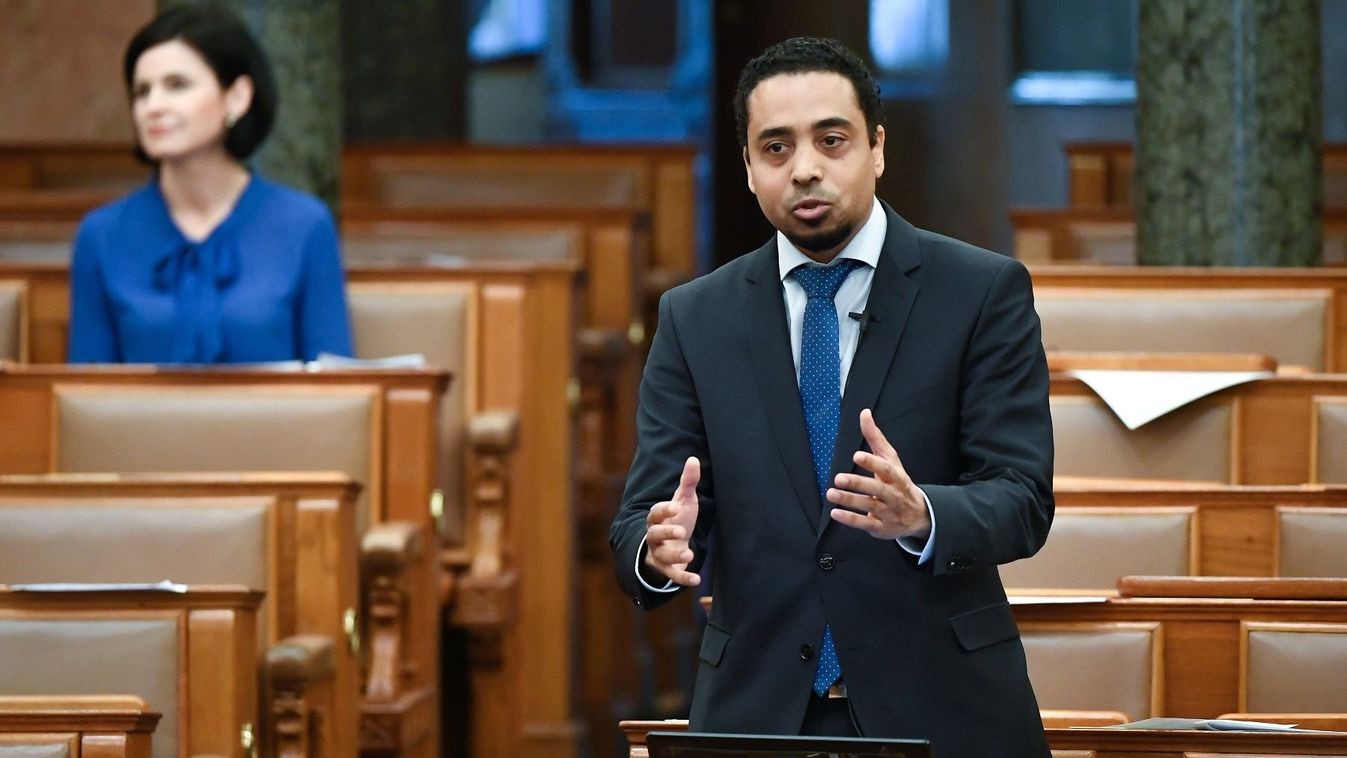 Gyurcsányékhoz igazolt át a Párbeszéd volt képviselője