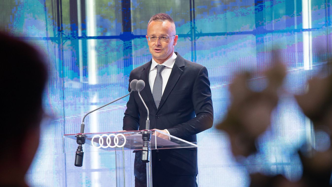 Szijjártó: az Audi és Magyarország együttműködése igazi sikertörténet (videó)