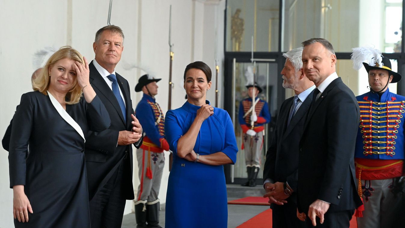 Novák Katalin: a B9-ek támogatják Ukrajnában a béke mielőbbi helyreállítását (videó)