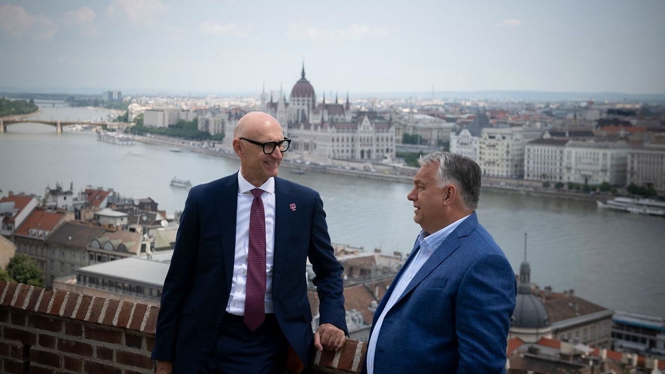 Orbán Viktor a Deutsche Telekom vezérigazgatójával tárgyalt