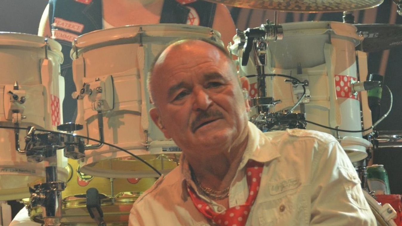 Megszólalt fia távozásával kapcsolatban Nagy Feró
