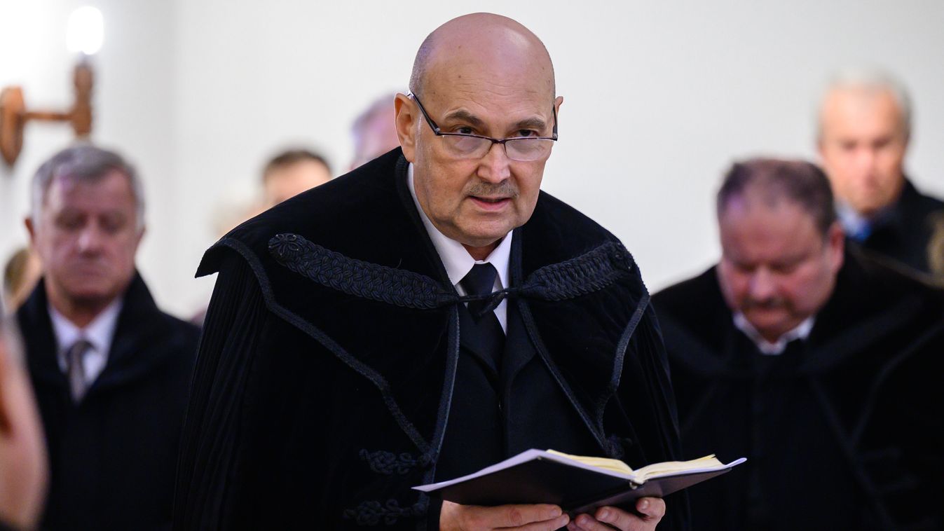 Steinbach József református püspök is támogatja Balog Zoltánt döntéseiben