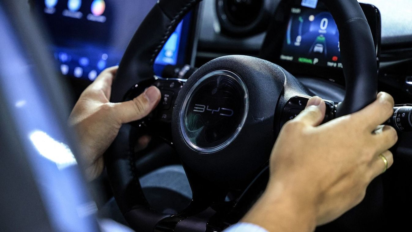 Szijjártó: Magyarország a BYD-beruházással diktálni fogja egy technológiai világforradalom tempóját (videó)