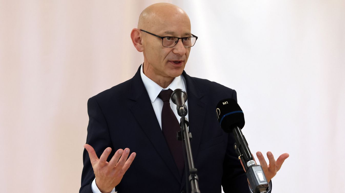 Pásztor Dániel: a püspökök nem szavaztak Balog Zoltánról