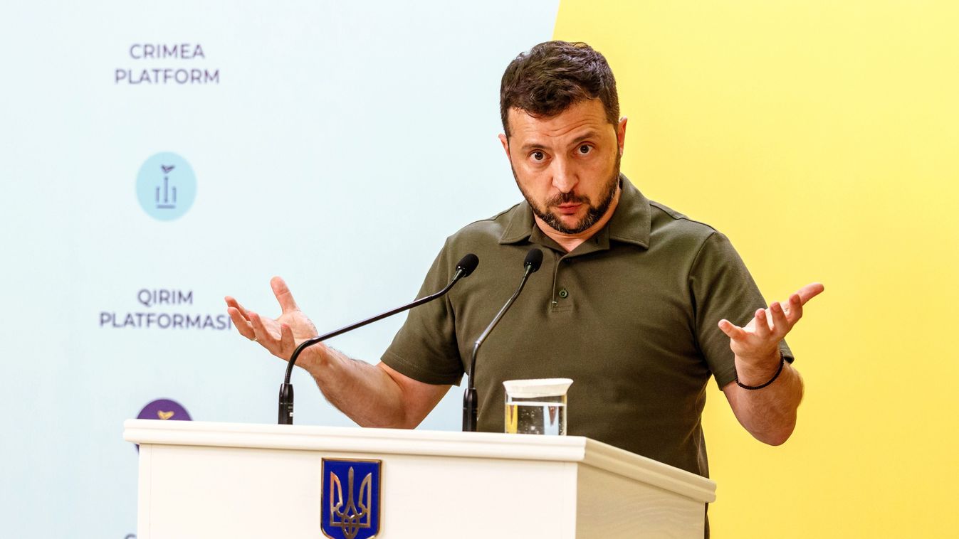 Váratlanul lemondta külföldi útjait Zelenszkij