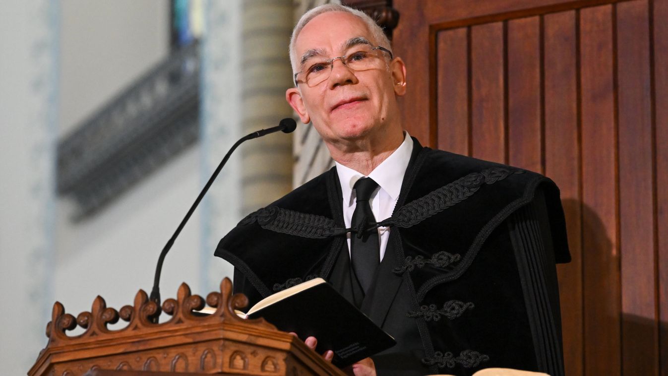 Balog Zoltán: súlyos felelősség terhel