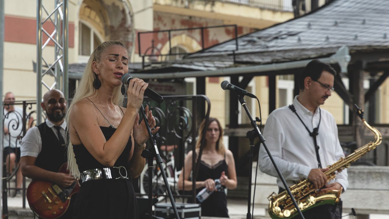Zene Sóstón - Orpheum Madams koncert