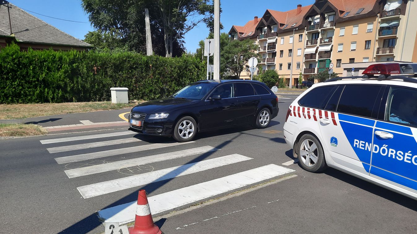 Fiatal, rolleres lánnyal ütközött