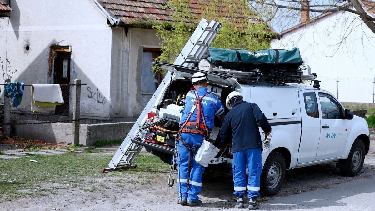 Rendszeresen karban tartják a hálózatot a váratlan áramszünet megelőzéséért.