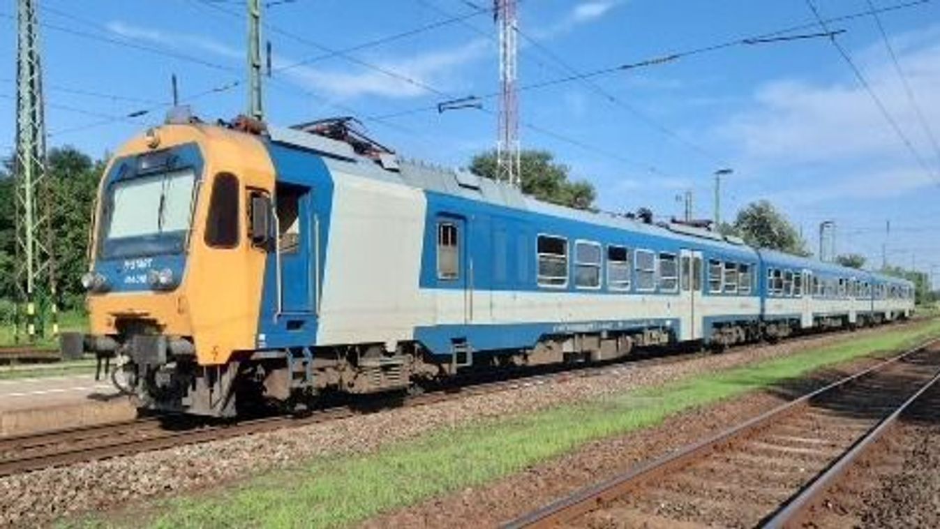 Már megint az utasok húzták a rövidebbet! Leszállítottak mindenkit a Nyíregyházáról elindult vonatról!