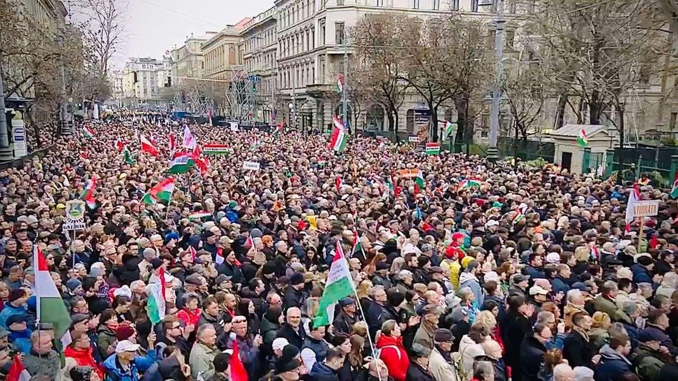 Állami ünnepség: vármegyénkből is sokan utaztak a fővárosba