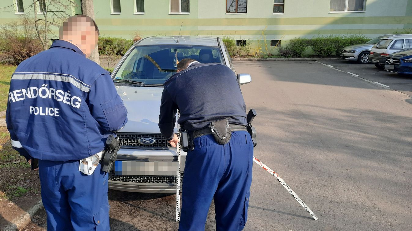 Parkoló autónak tolatott a sofőr Nyíregyházán, majd elhajtott
