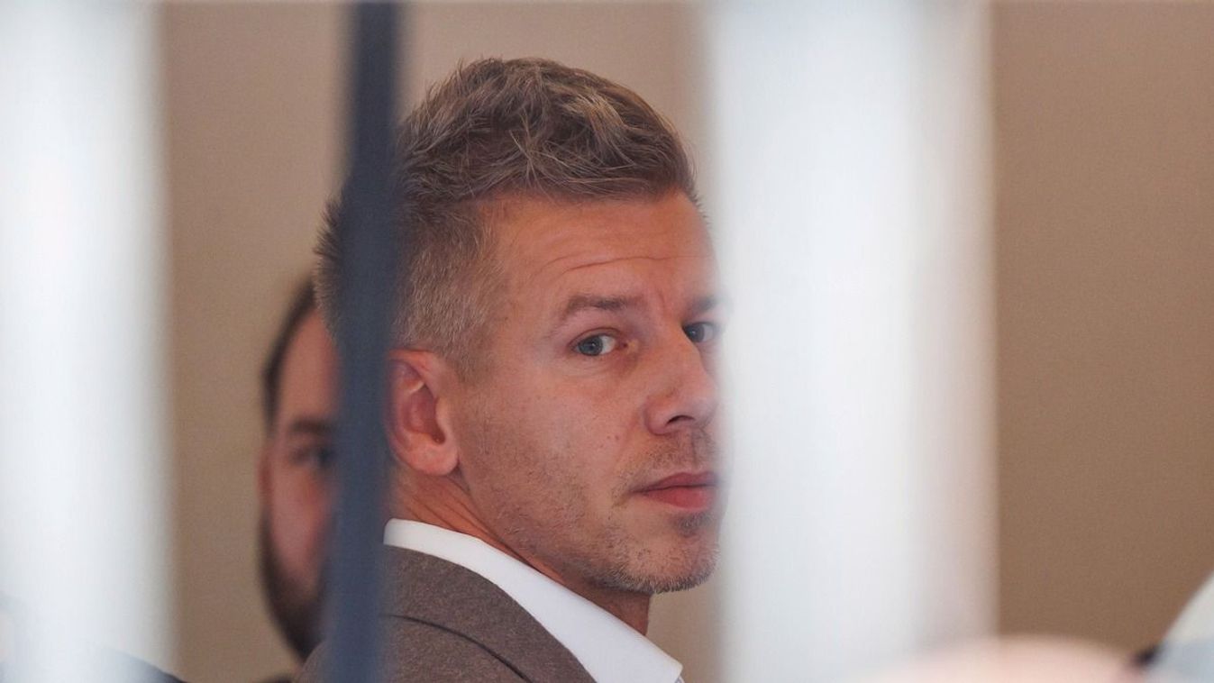 A rendőrség a Tisza Párthoz köthető iratokat kért ki a bíróságtól