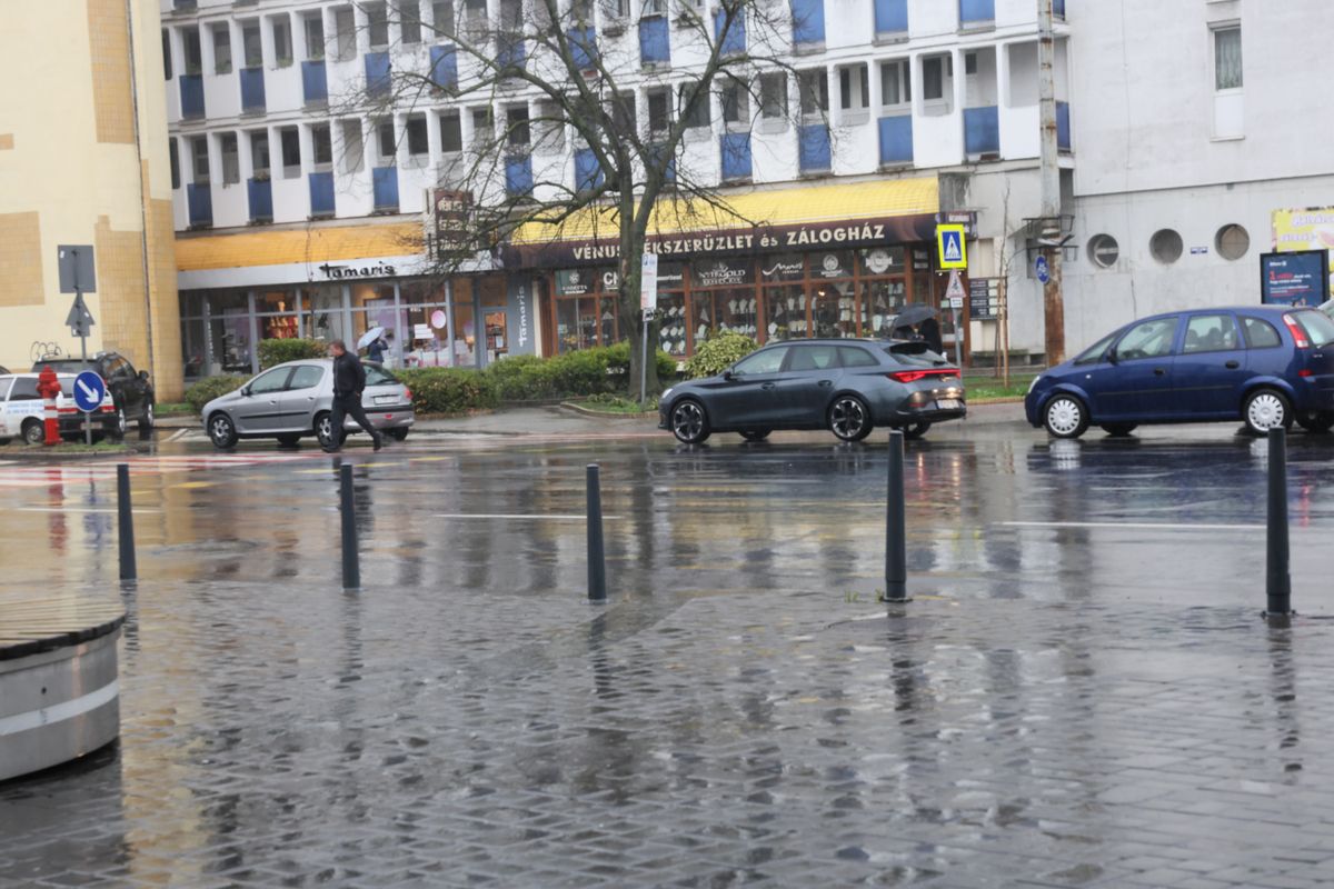 szakadó eső, baleset, hajtóvadászat, kábítószer-kereskedelem