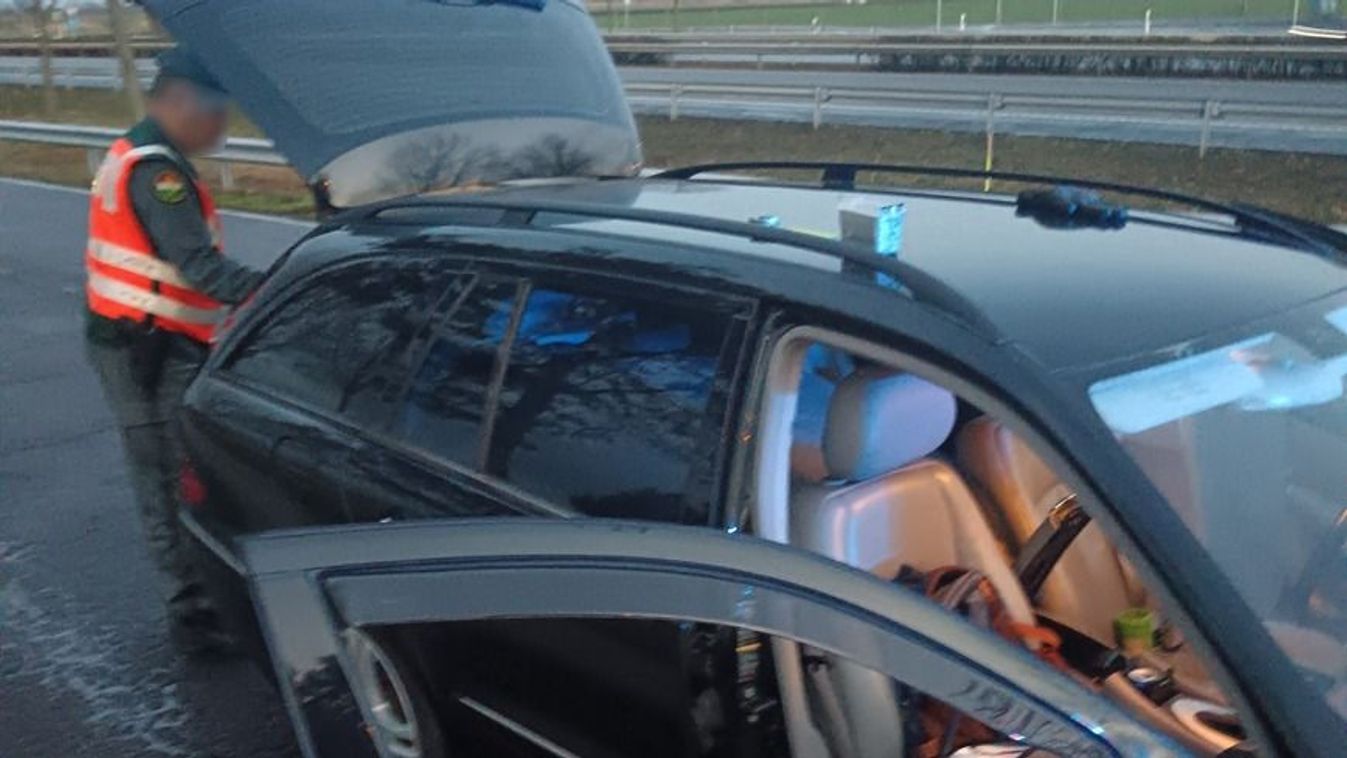 Húha, már megint mi történt az M3-ason? A NAV sem volt felkészülve erre az elképesztő jelenetre