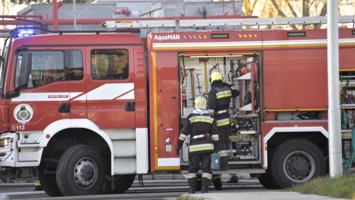 178 ember menekült a lángoló üzemből Szabolcsban (Fotók,Videók)
