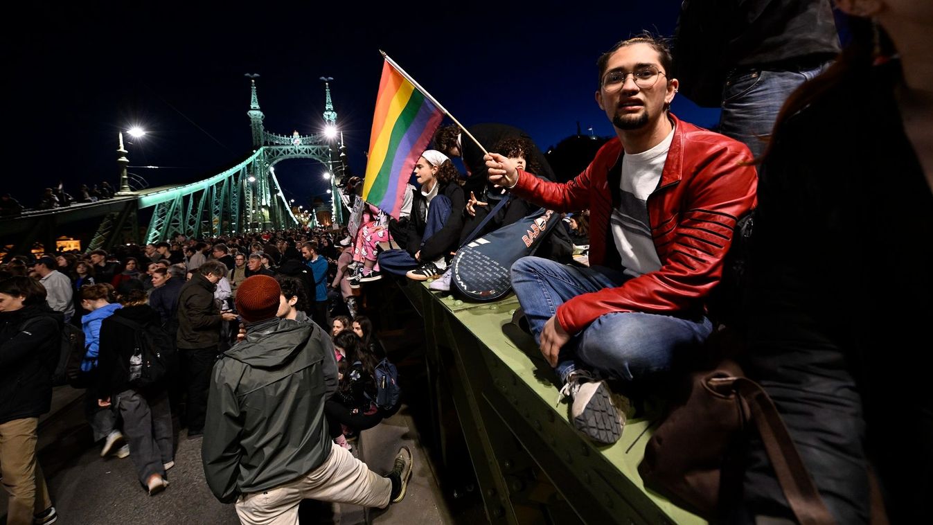 A magyarok nemet mondanak a Pride-párti hídfoglalásokra (videó)