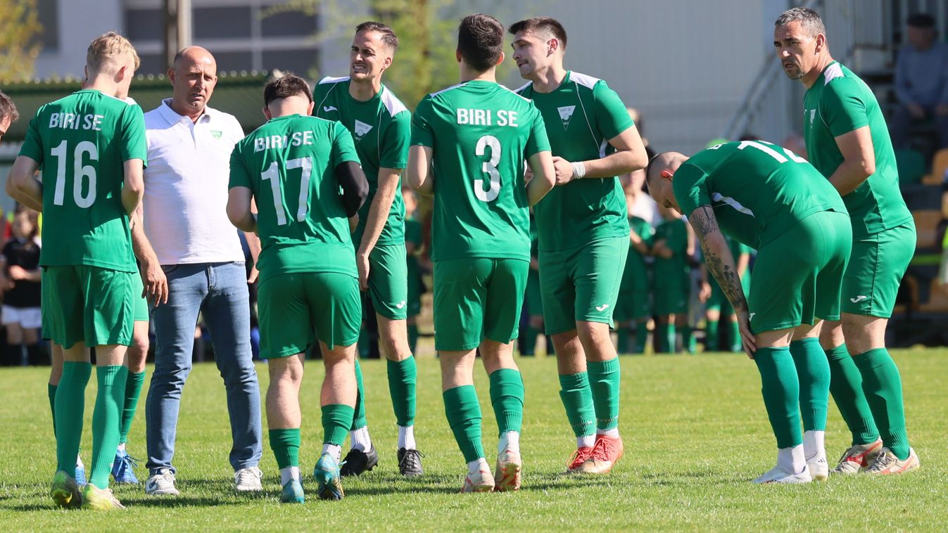 Átadták a felújított futballpályát Biriben, két év után térhetett haza a csapat - fotógaléria