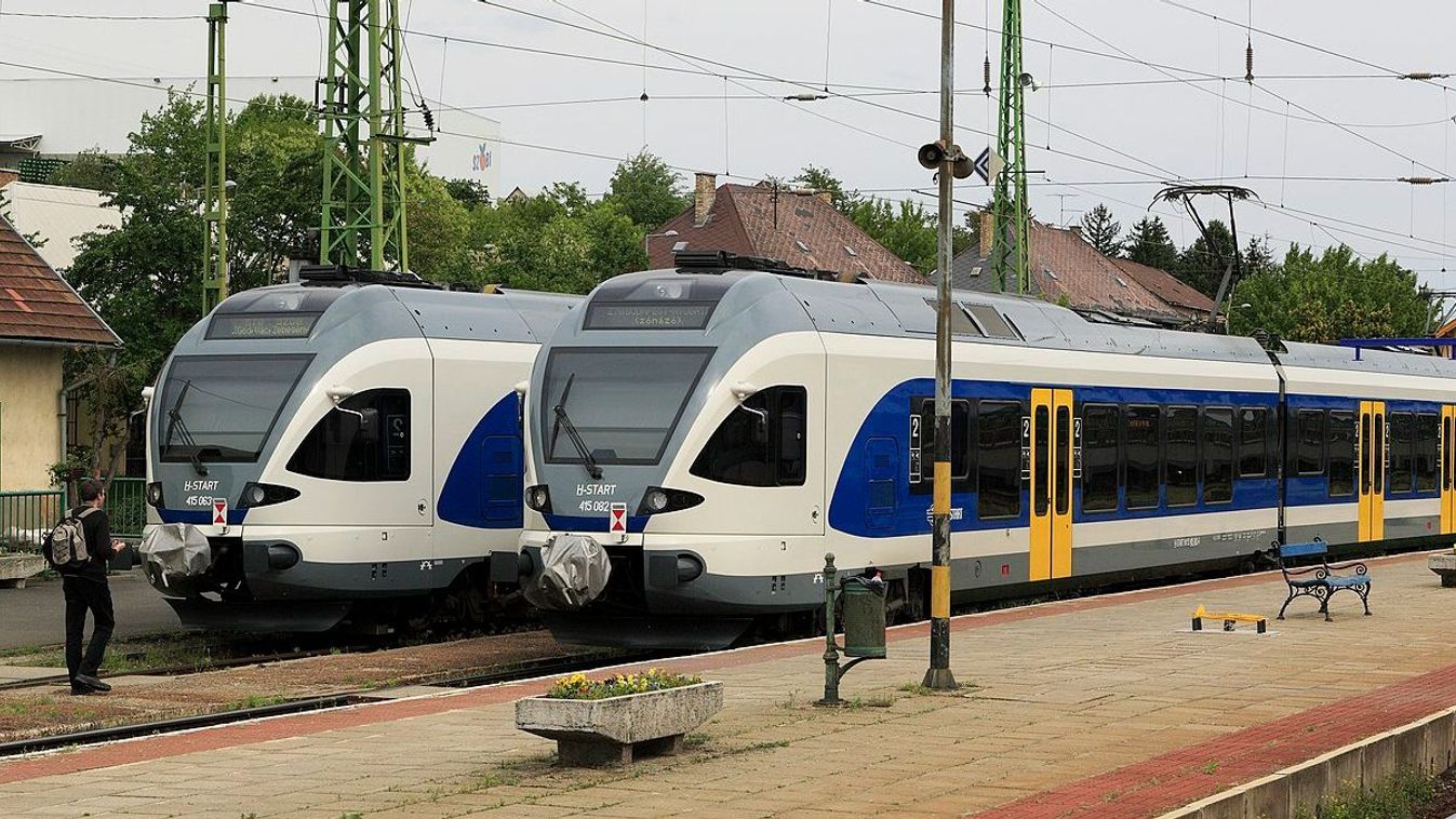 Borul a közlekedés az ünnepi időszakban, változtat a Volán és a MÁV is