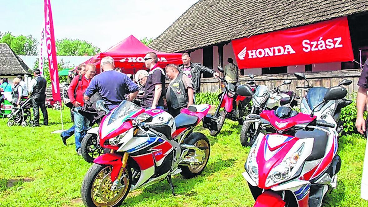Szász Károly motoros véradás