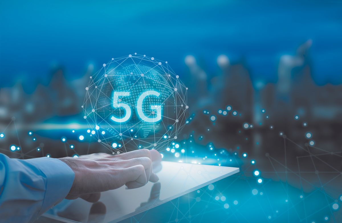 5g,Network,Wireless,Systems,And,Internet,Of,Things,,Smart,City