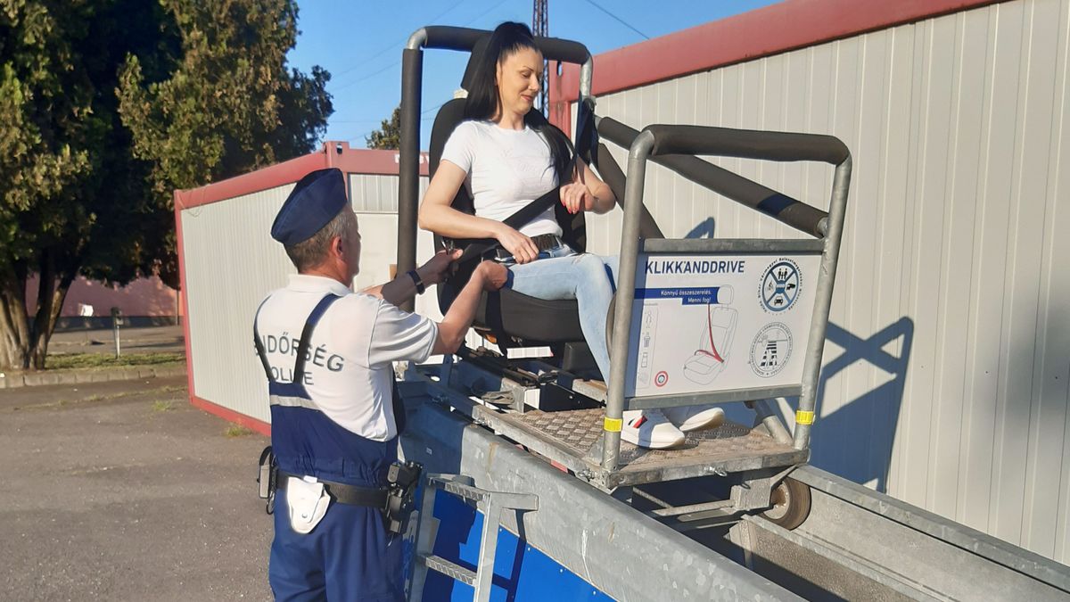 közlekedési balesetek, Biztonságban a Kelet kapujában, biztonsági öv, szimulátor, ütközés, Záhonyi Rendőrkapitányság