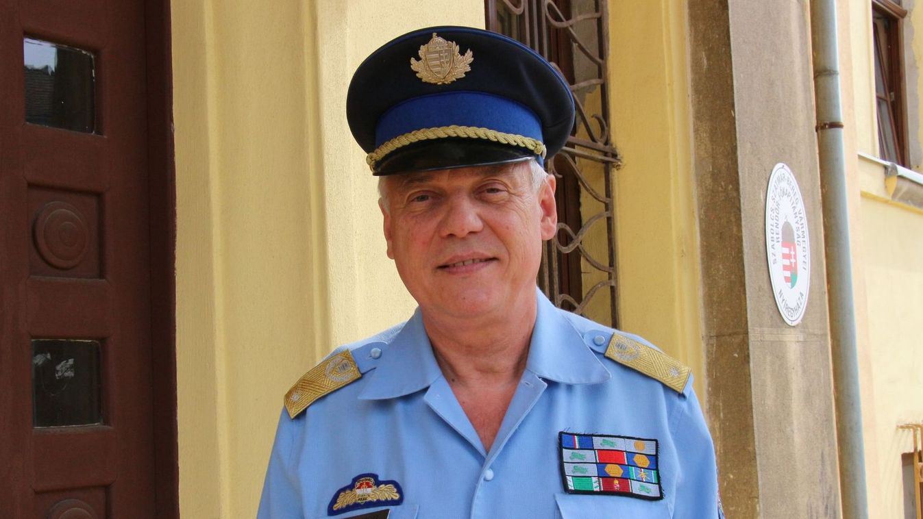 Az első főkapitány, aki a szabolcsi rendőri állományt tíz éven át vezette, azt vallja: a magyar rendőrség jövőjét a jól felkészült kollégák jelentik