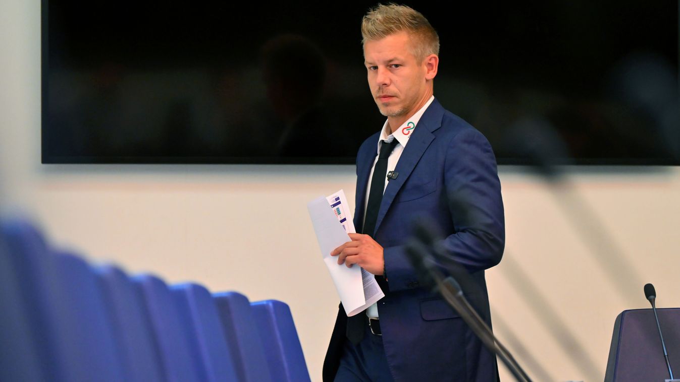 Hivatalos: Magyar Péter vett részt a legkevesebbszer az EP-üléseken