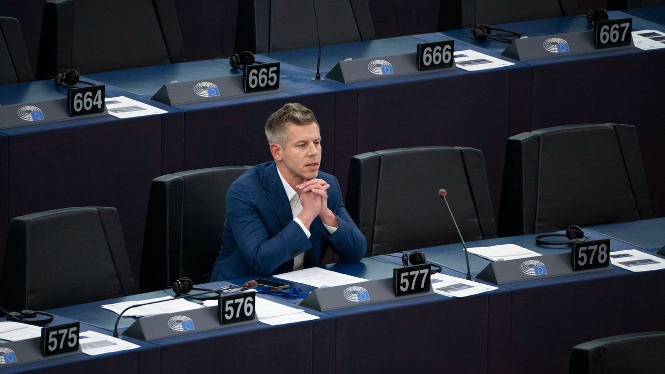A brüsszeli elitnek kellemetlen az ügy, halogatja Magyar Péter meghallgatását