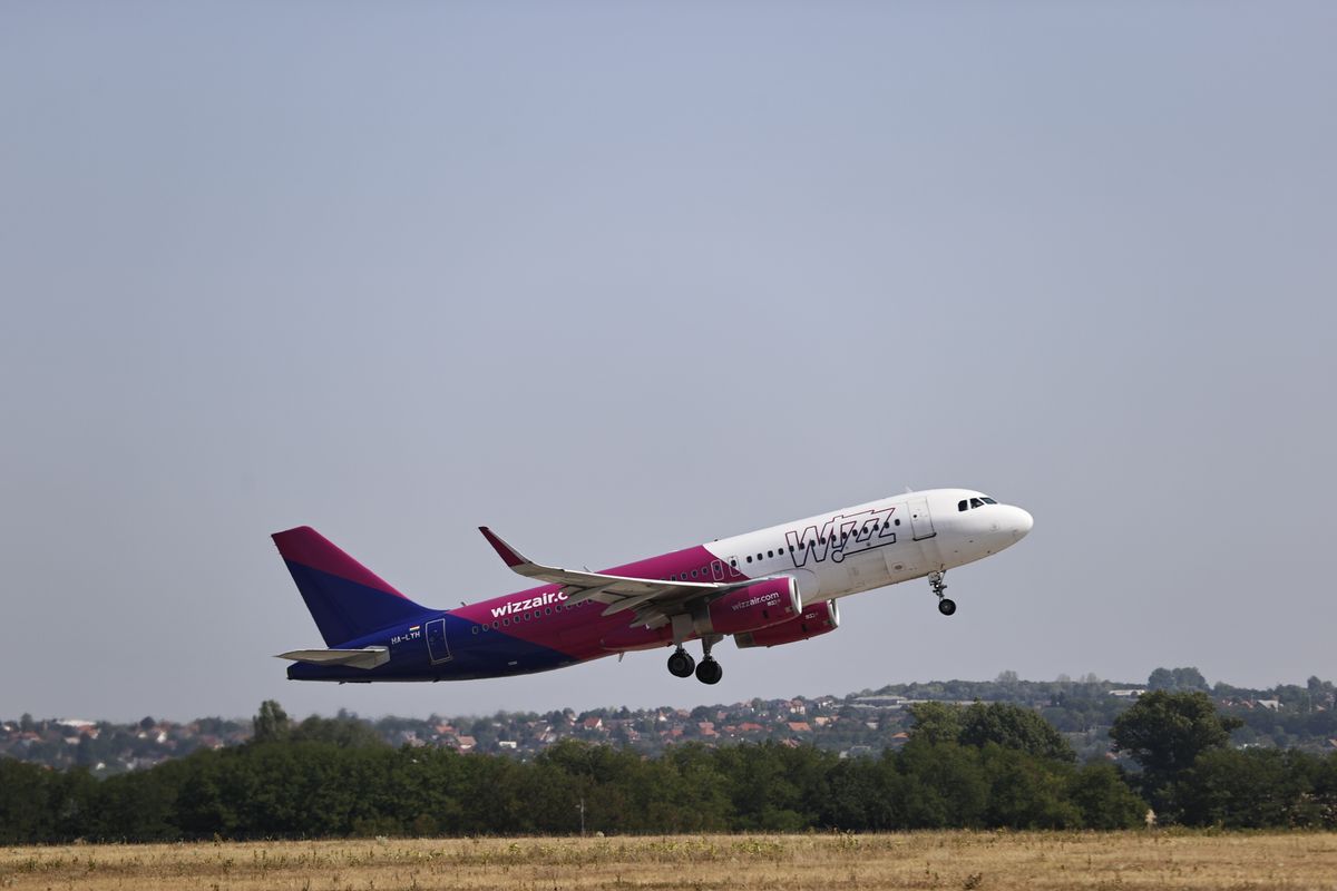 izraeli-iráni háború, Wizz Air, Dubaj, külügyminisztérium, légtér