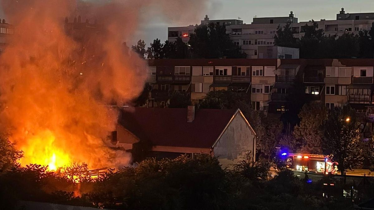 FRISSÍTVE! Tűz a belvárosban, hajnalban! Mi történt? (fotókkal)