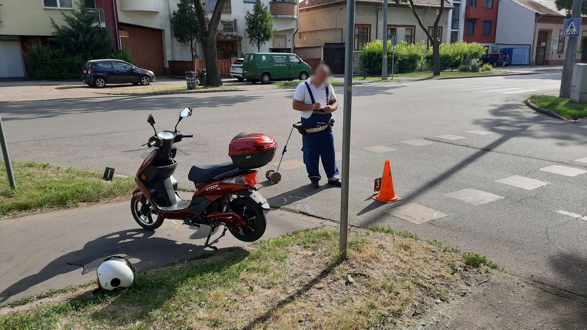 Elektromos kerékpár és személygépkocsi találkozott Nyíregyházán – a mentőkre is szükség volt a helyszínen