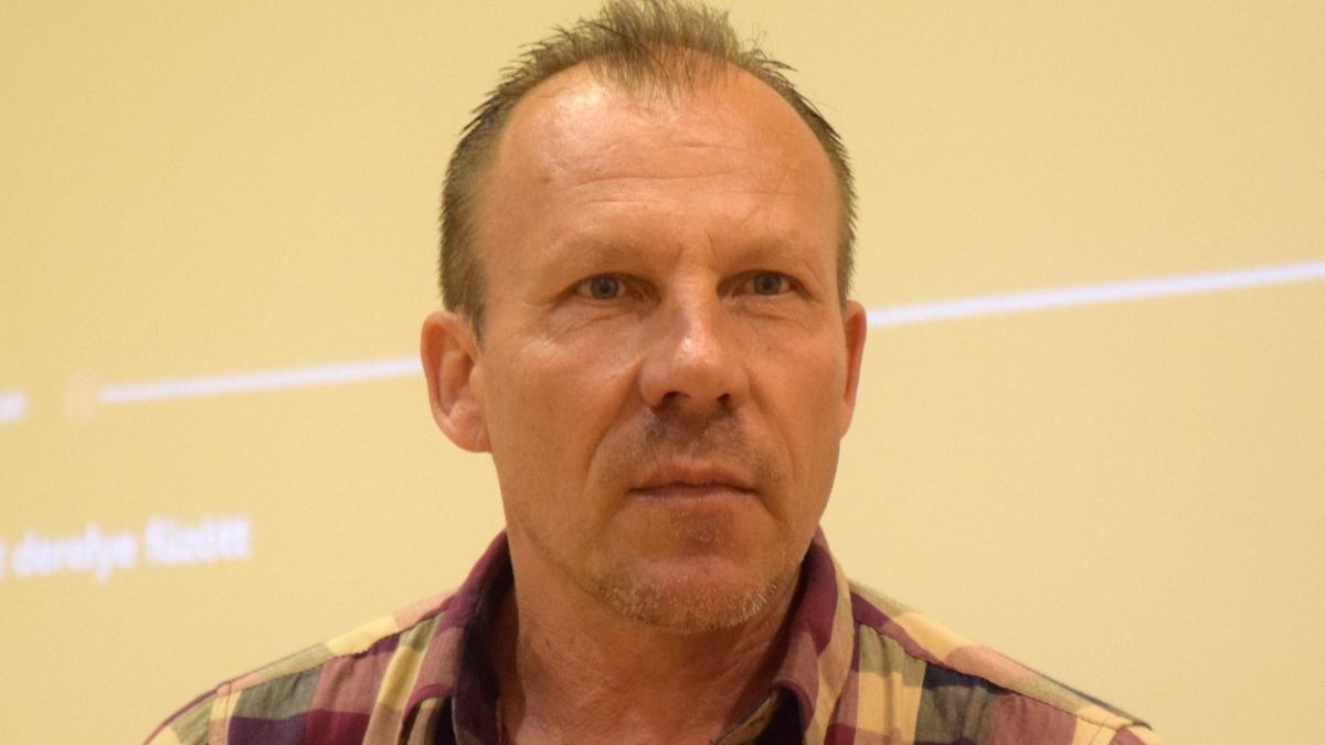 töklotyi pép tiglifütyő