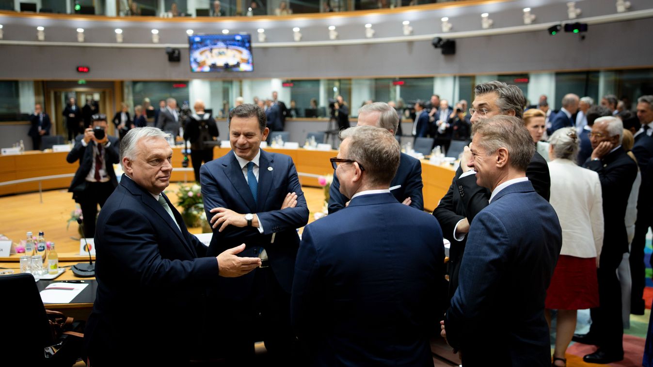 Orbán Viktor: a migráció ügyében eljött a lázadás ideje! (videó)