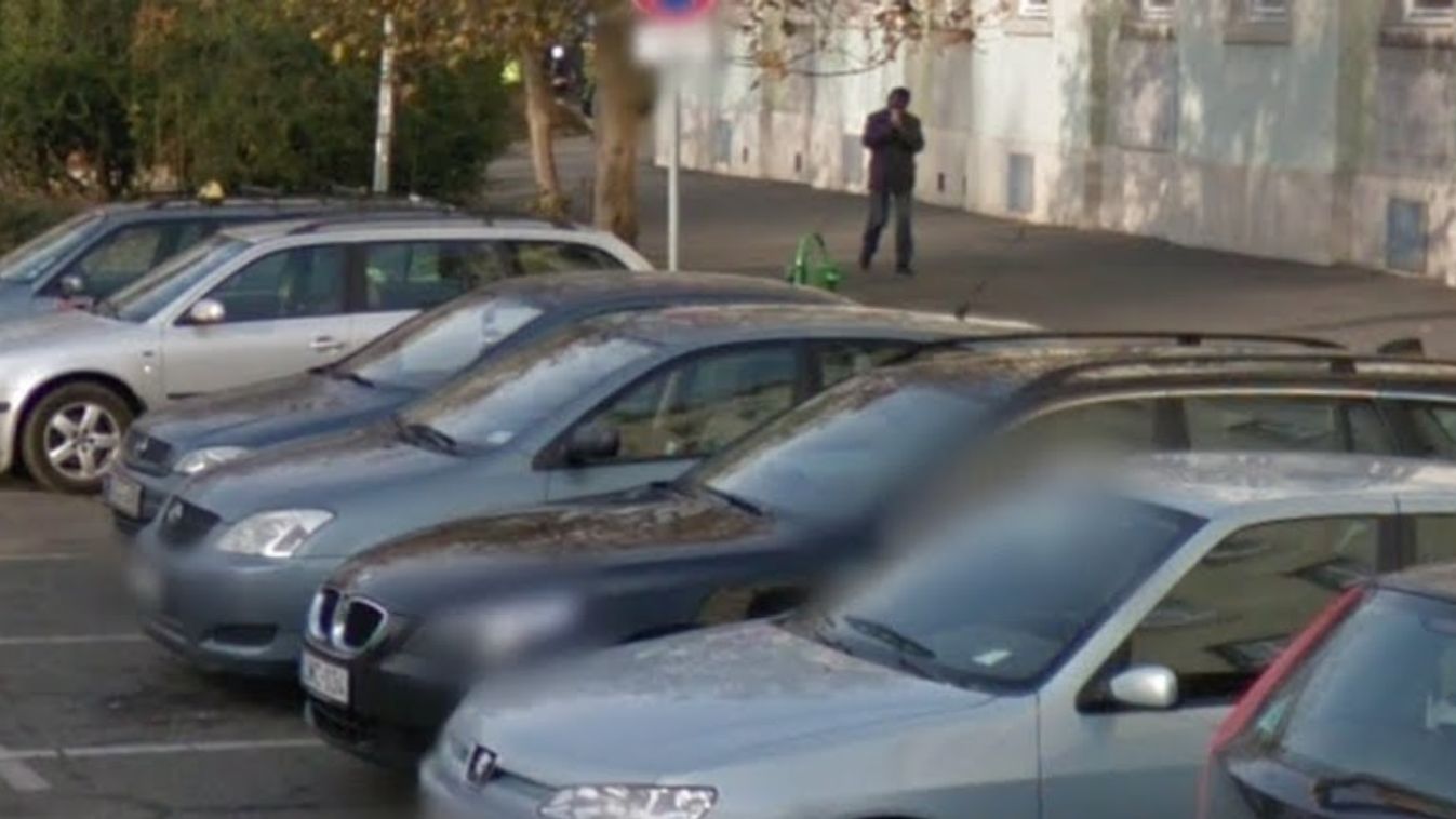 Úgy megküldte hátulról Nyíregyházán, hogy csak a vécépumpa oldja meg