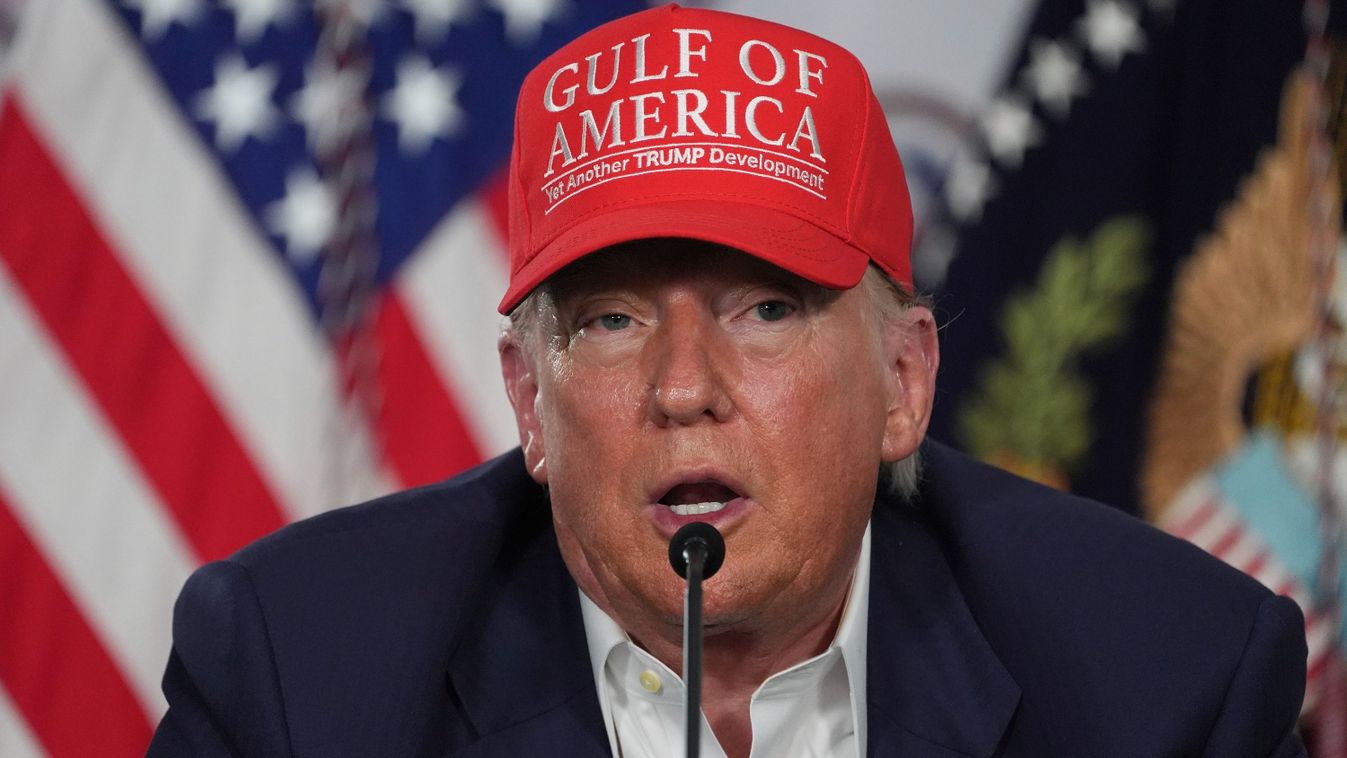 Trump és Putyin telefonon egyeztetett, Zelenszkijnek főhet a feje
