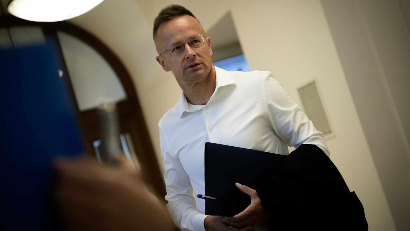 Szijjártó: a kormány továbbra is keményen fog küzdeni a Zelenszkij-terv ellen (videó)