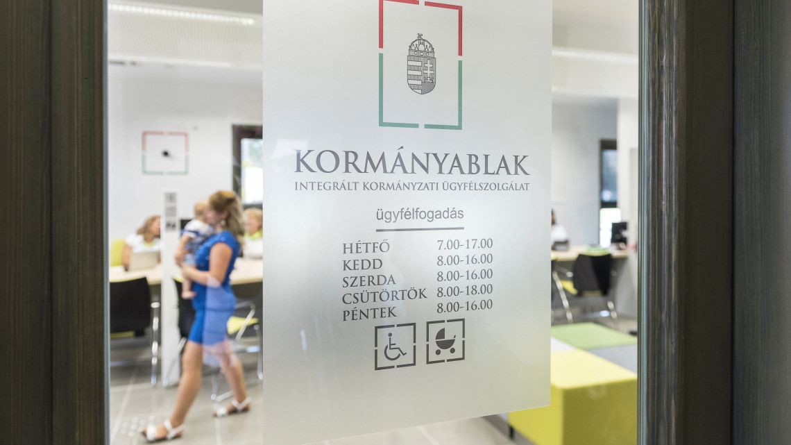 kormányablakok, ügyfélkiszolgálás, szünetel