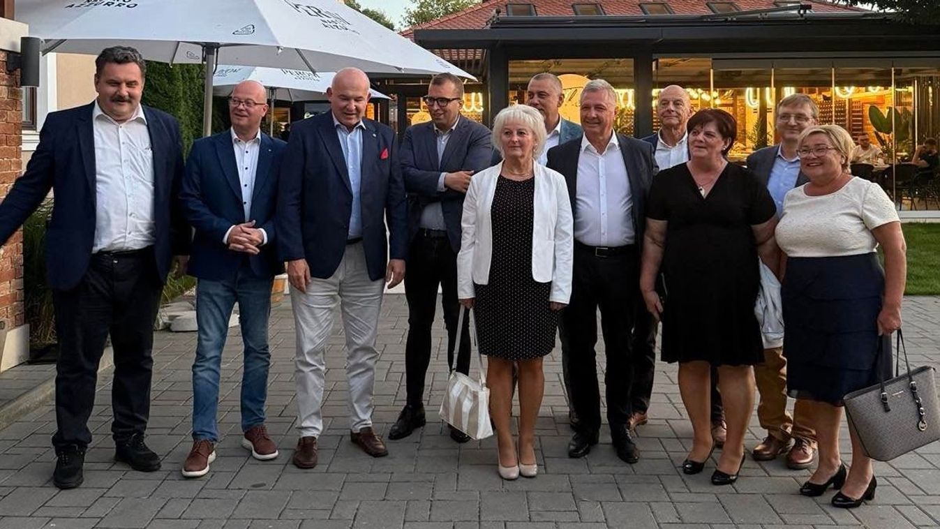 Aranylakodalom Szatmárnémetiben: lenyűgöző nyíregyháziak