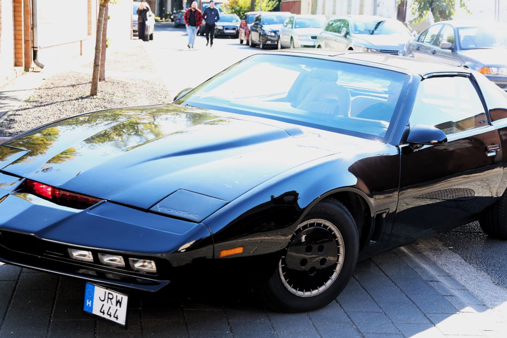 Knight Rider Merk A Knight Rider visszatért! Magyar autóépítő hozta el K.I.T.T.-et a jelenbe