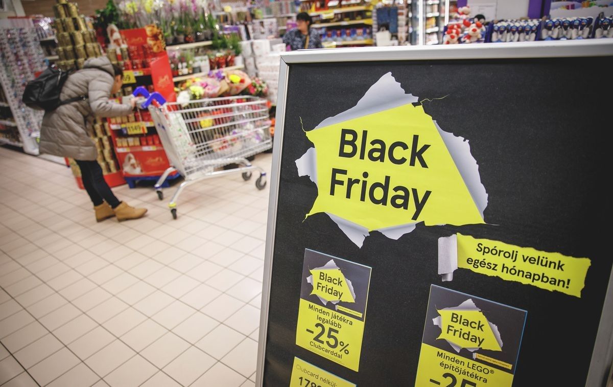 A Black Friday a webshopok mellett a hagyományos üzletekben is hódít