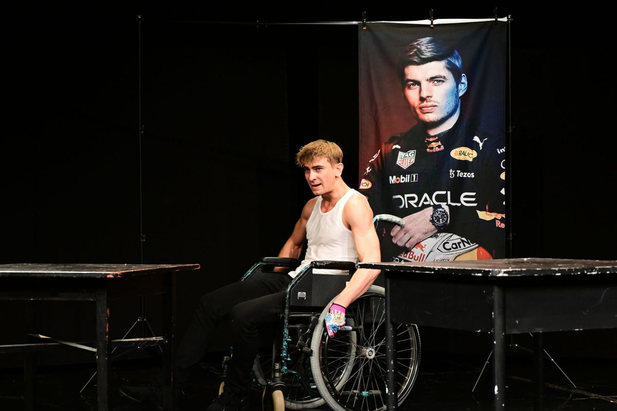 A közönségtalálkozó egyik résztvevője a főszereplő, Törő Gergely Zsolt