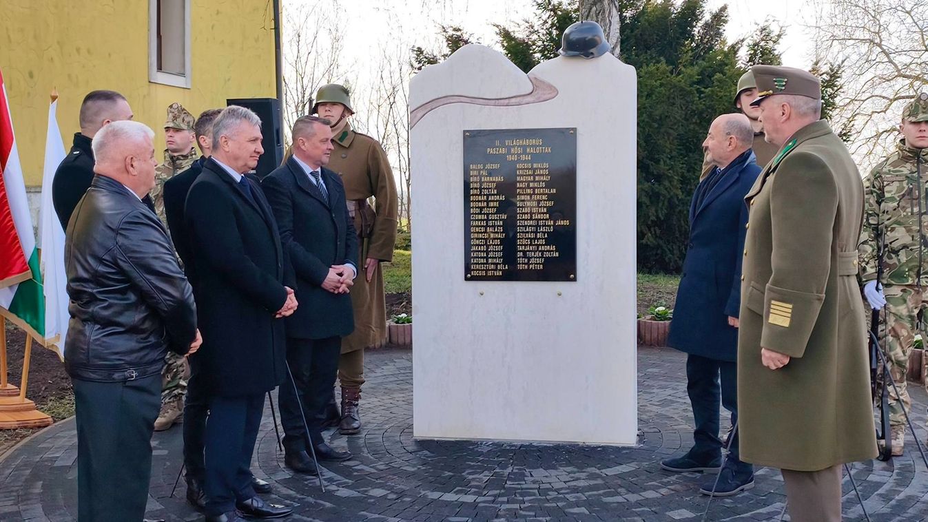 Paszab hőseinek állítottak emléket (fotókkal)