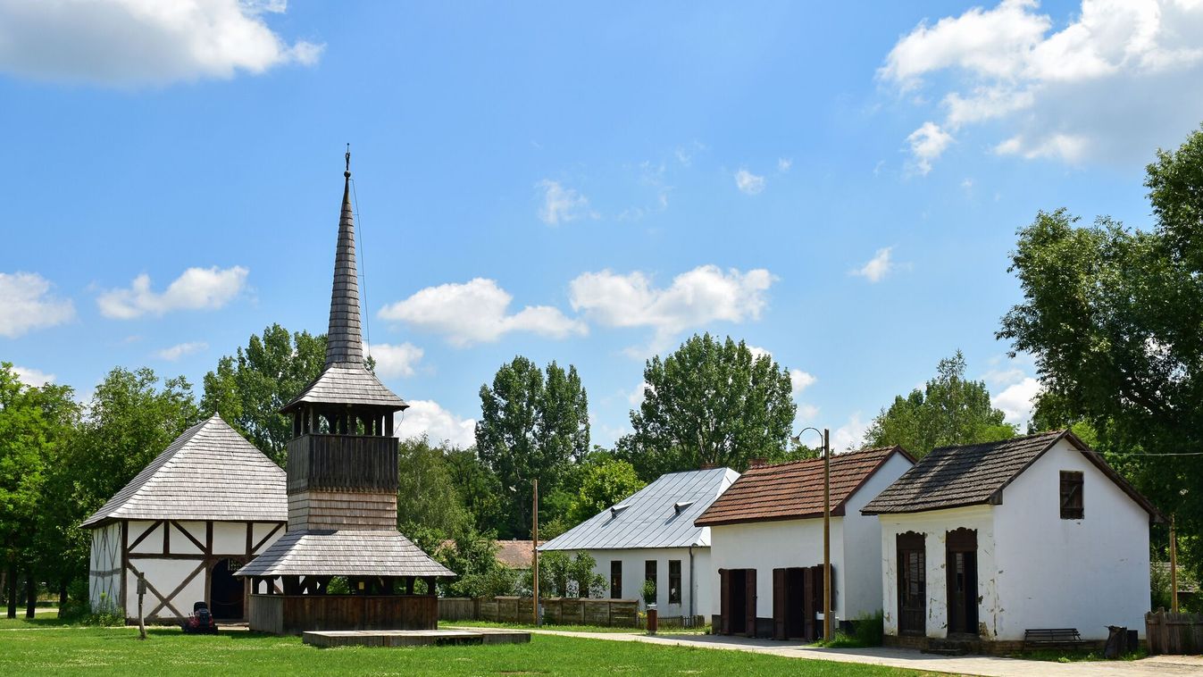 Ingyenes programokkal vár a Sóstói Múzeumfalu március 15-én
